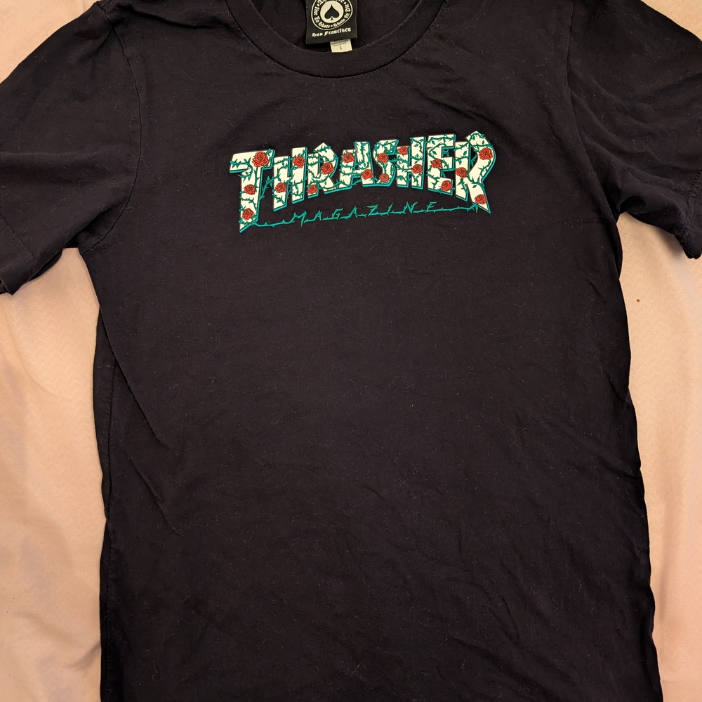35# Thrasher Skateboard Magazine Shirt Womens Small Black Rose Thorn Graphic